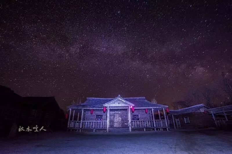 饶河夜空星轨照片 一梦