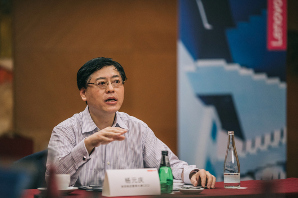 杨元庆谈联想新目标：年营业额增50亿美元 移动业务至少增10亿美元