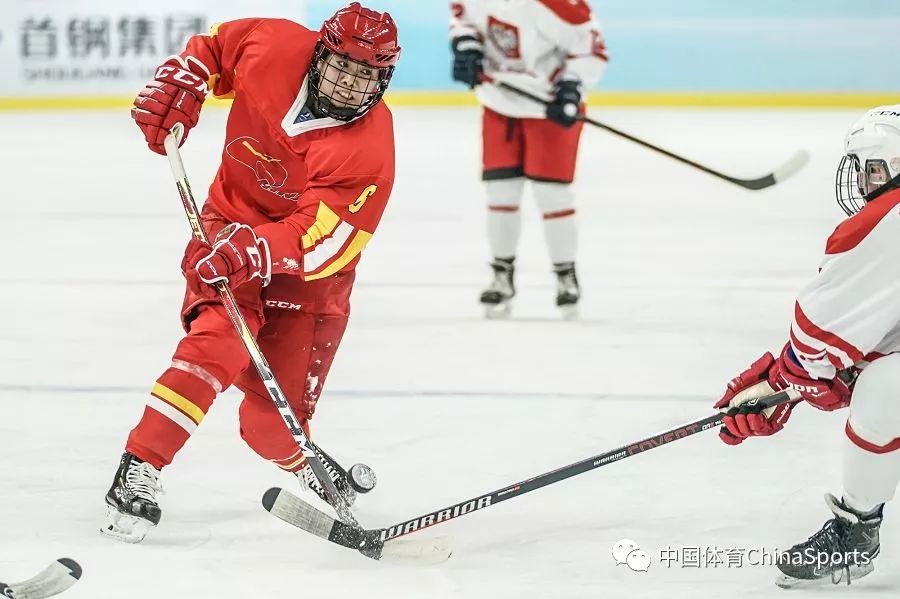 女子冰球世锦赛中国队连负两场晋级无望