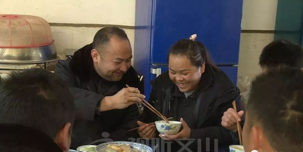 民族团结熊金华维护民族团结的排头兵