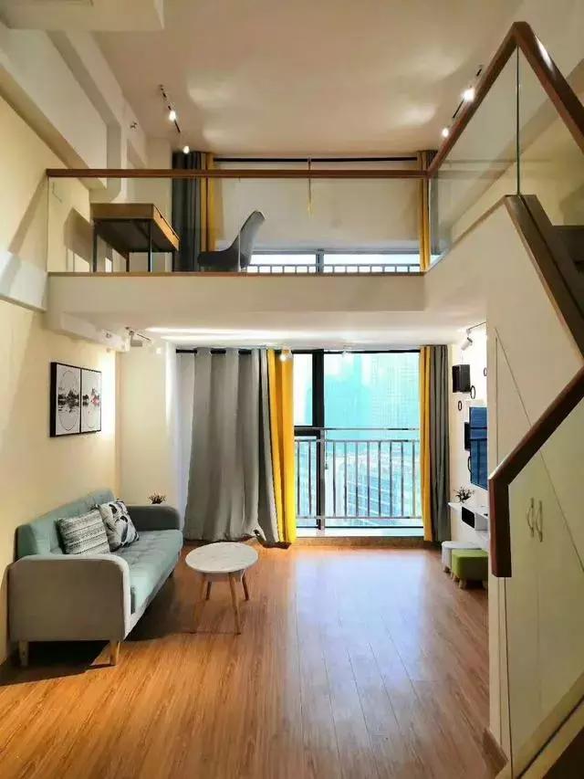 45平loft公寓,装个双边式扶梯,房间面积翻倍用!