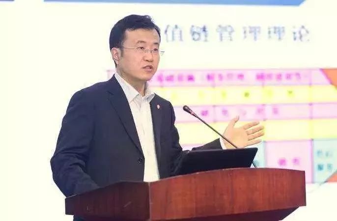 杜慧鹏:某大型央企副总经理,企业管理专家.