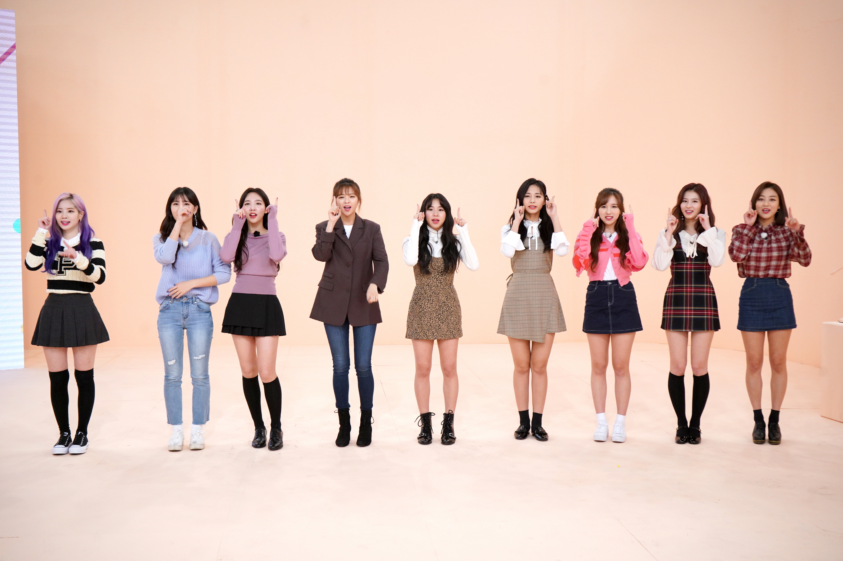 《idol room》播出一周年 twice任特级嘉宾