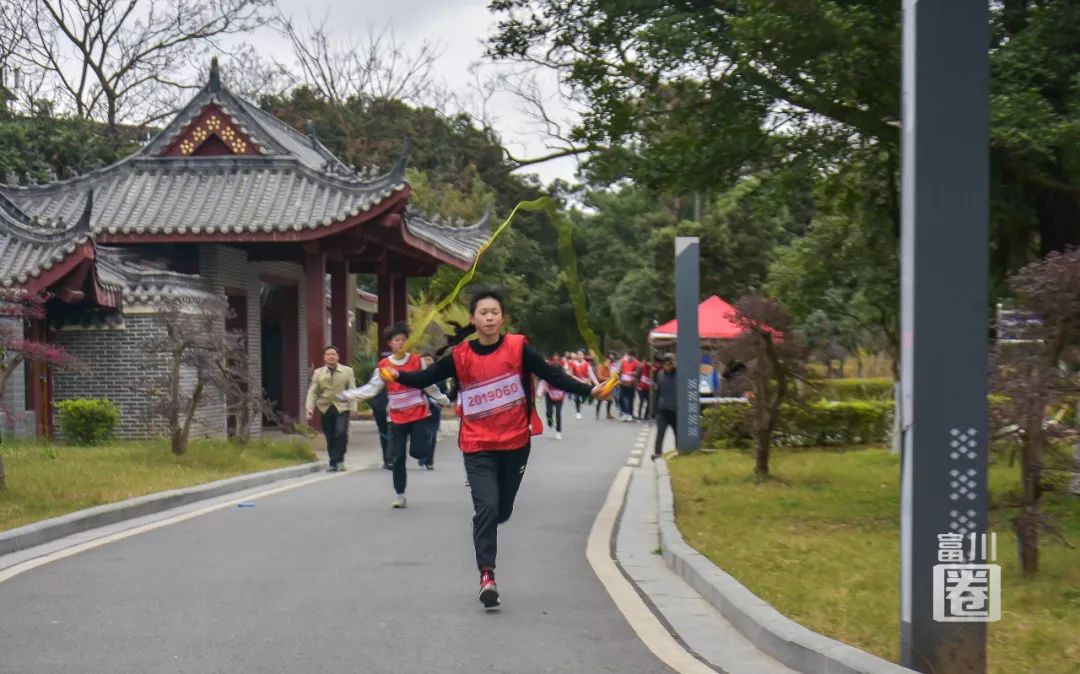 富川莲山人口_富川莲山中学鱼塘图片