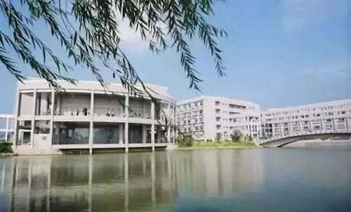 江苏大学是211吗