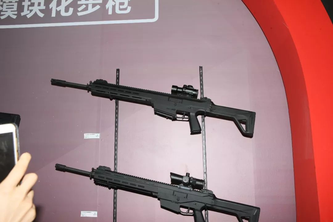 国产新式武器装备,展会上最受关注的焦点