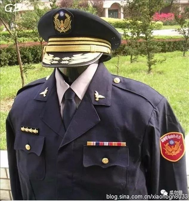 这个省率先更换新式警服,网友:更像保安!_台湾省