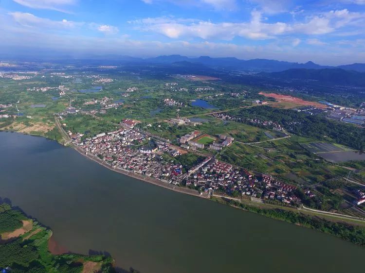 文风之胜景 金山拱秀,瀫水清流 女 埠 历史文化名镇 兰溪市女埠是浙江