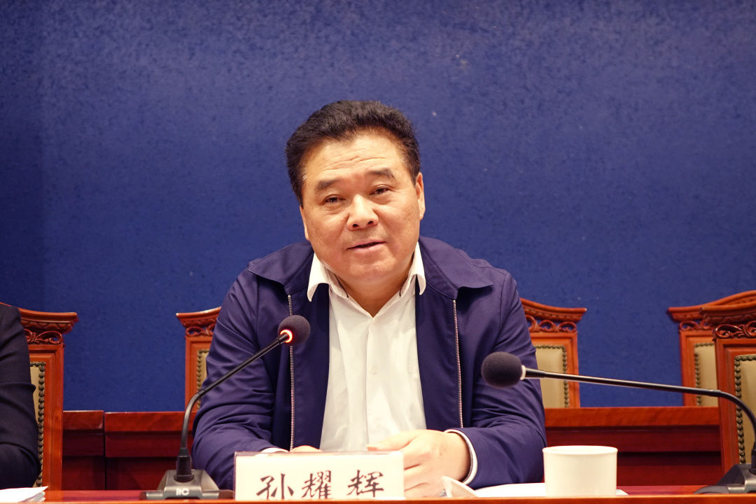 商会改革谋新篇携手前进再出发闵行区虹桥镇商会第一届第一次会员大会