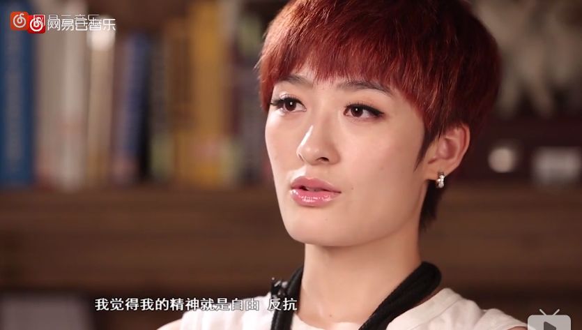 《快乐女声》10年,曾被骂"滚出娱乐圈"的曾轶可又回来