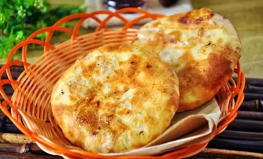 潍坊人热情好客 潍坊人爱吃肉火烧,朝天锅,和乐 还有…… 潍坊的盛会