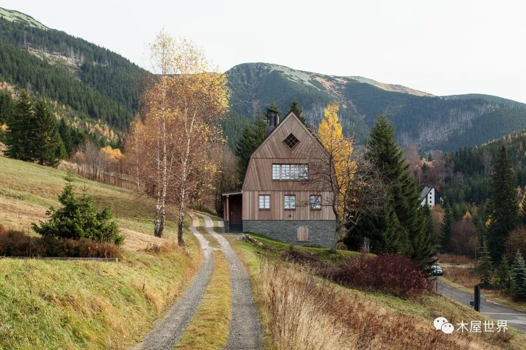 为传承而创新捷克山村小屋