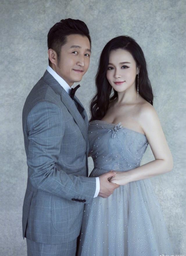 邹市明婚纱照_邹市明老婆(3)