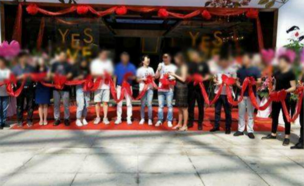 奔驰维权女车主被催债:为何“一码归一码”较难践行? 皇冠国际娱乐平台