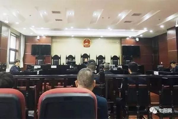 旬阳法院:派出所所长涉嫌徇私枉法一案公开开庭审理 日本一本道无码新