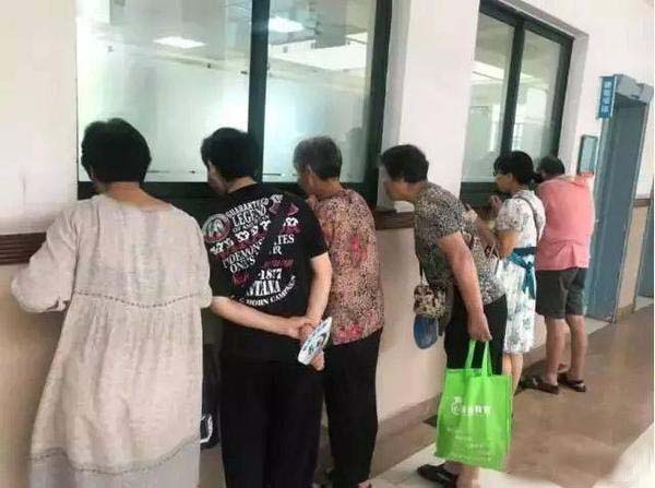 一年几万块钱的兴趣班有没有必要给孩子报?莫让兴趣班变成痛苦班
一年几万块钱的兴趣班有没有必要给孩子报?莫让兴趣班变成痛苦班