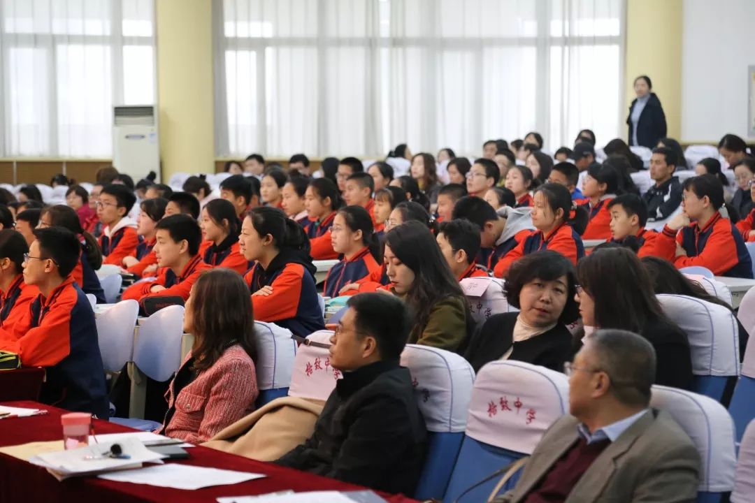 大连格致中学承办沙河口区深化课程改革推进会