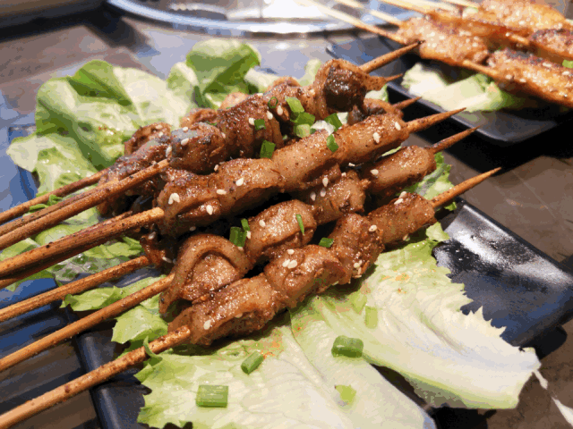 地道的重庆油碟get√ 作为宵夜届的扛把子, 洞子口还有