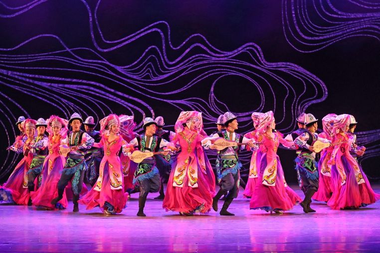 柯尔克孜族舞蹈《欢乐的库木孜》