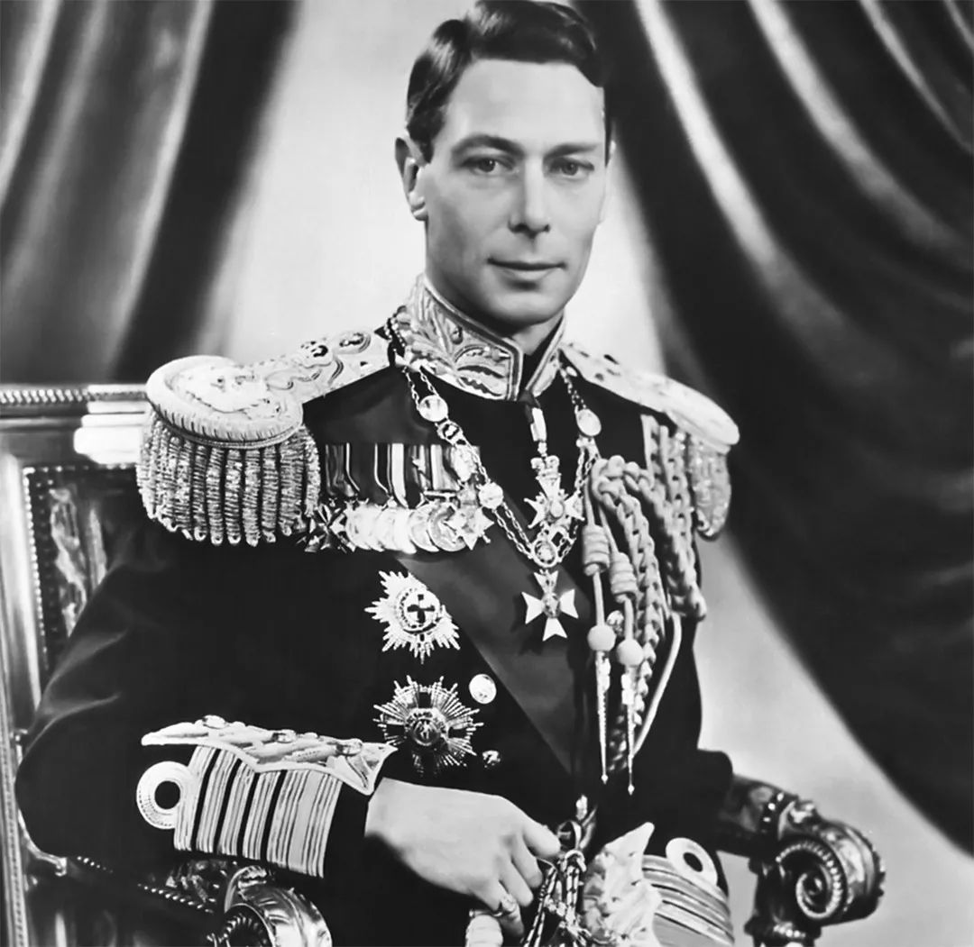 二战中,国王乔治六世与民同甘共苦,英国王室再次赢得民众的爱戴