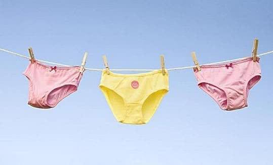 女人内裤出现这3种异常要留意是否患上妇科炎症