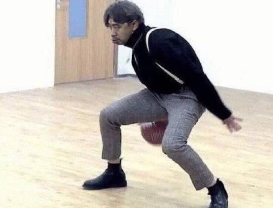 网友制作《鸡你太美》游戏,完美演绎cxk打球,鼻涕泡都笑出来!_蔡徐坤