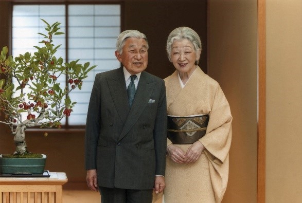 日本现任天皇明仁和美智子皇后