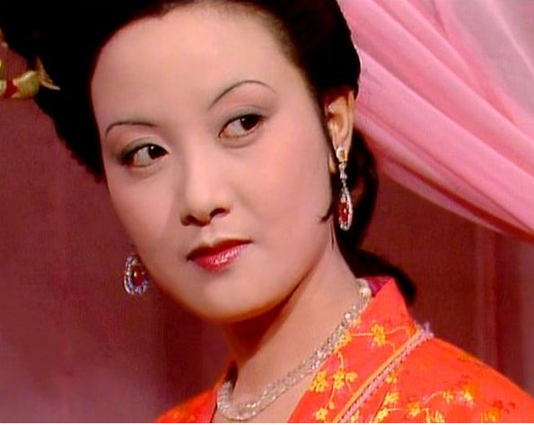 曾是最美“凤姐”,却因一个决定让她痛苦一生,今女儿很像丈夫 诚博国际娱乐的官网