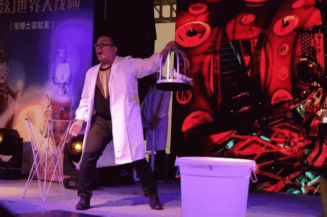 送福利cctv爆红的奇幻科学魔术秀空降厦门表演火遍全国超震撼