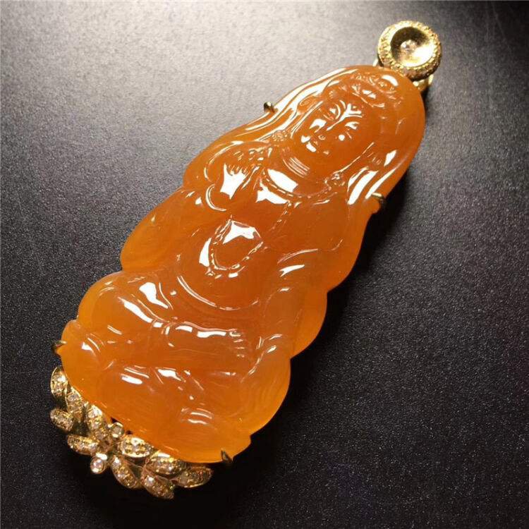 瑞天琳之如何正确辨别翡翠的颜色