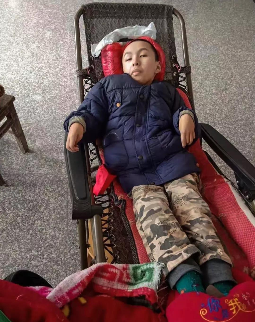 农村夫妻生下小儿子只为照顾脑瘫大儿可谁知天意弄人