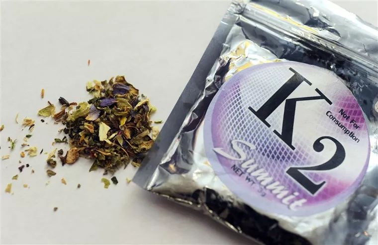 由于k2不含大麻成分(此处要声明下k2是含有合成大麻素,该化学物质与在