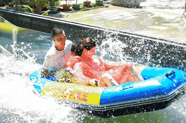 离南宁市区半个钟车程!在林海里漂流