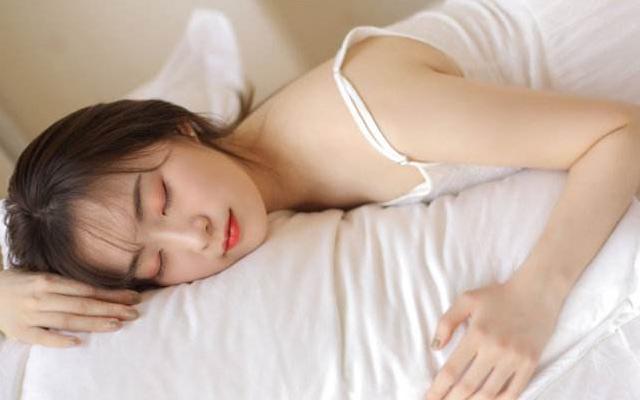 女人睡觉的时候,经常做这几个动作,十有八九心里有人了,超准! 钱柜娱乐