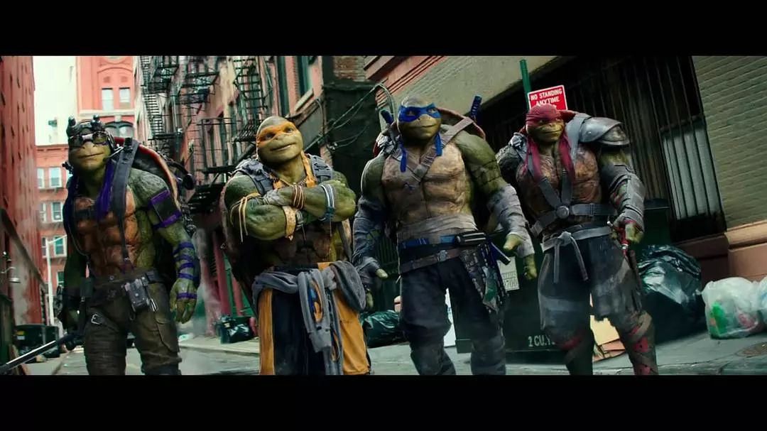 《忍者神龟2:破影而出》剧照这四只性格迥异的神龟兄弟们,在跨越三十