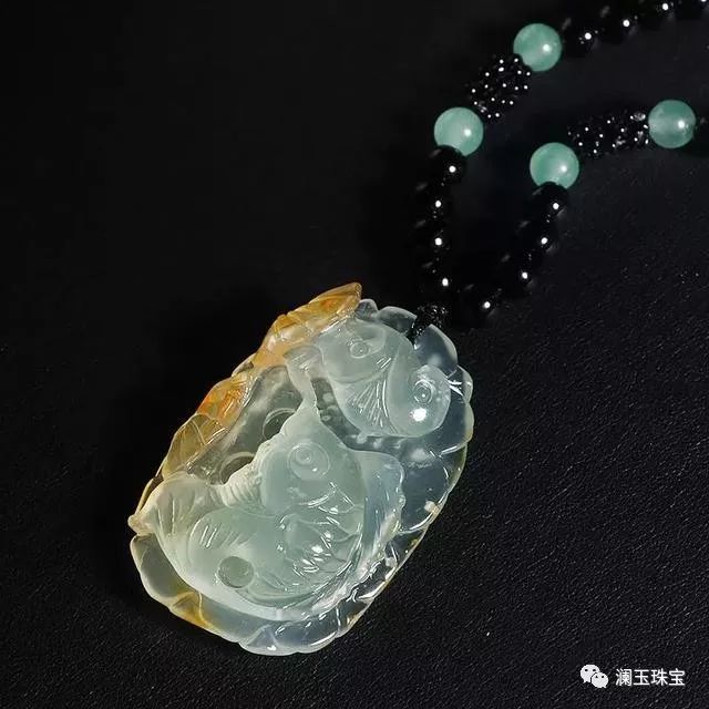 中国四大名玉之一的岫玉，它和翡翠差得有多远？_搜狐网