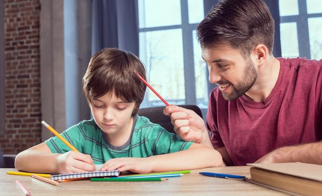 孩子在現代教育的壓迫下應該如何成長？所以值得家長深思