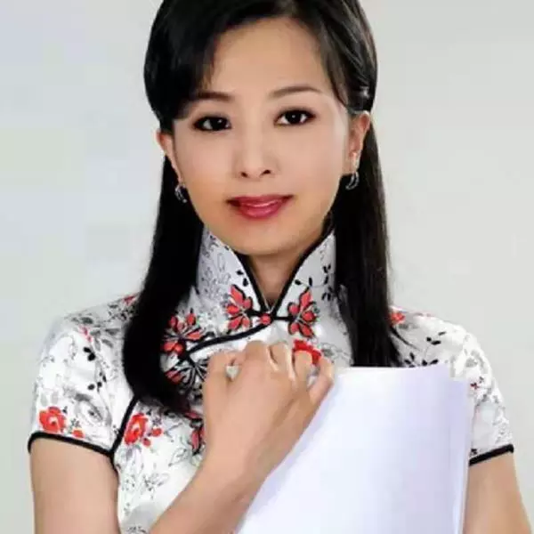 画家马丽君——天生爱丹青 丽质更擅美 云顶国际官网下载