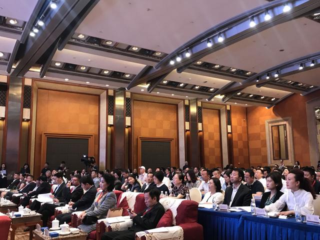 2019成都经济_2019成都市新都区新经济发展推介会在杭州召开