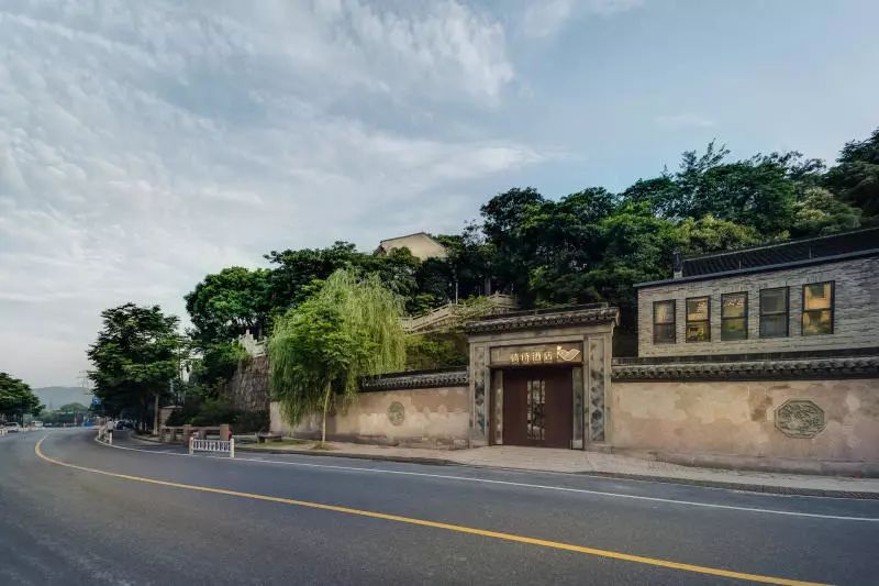 �����м���������ʮ������¾Ƶ꣬�߽�ȥ������ŮŮ���� ...