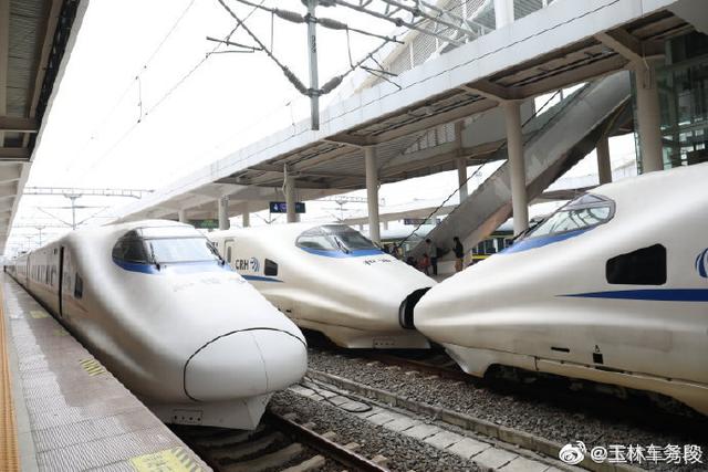 南宁东—玉林d8389次 ⑤玉林—南宁东d8390次 ①南宁东—玉林d8381次