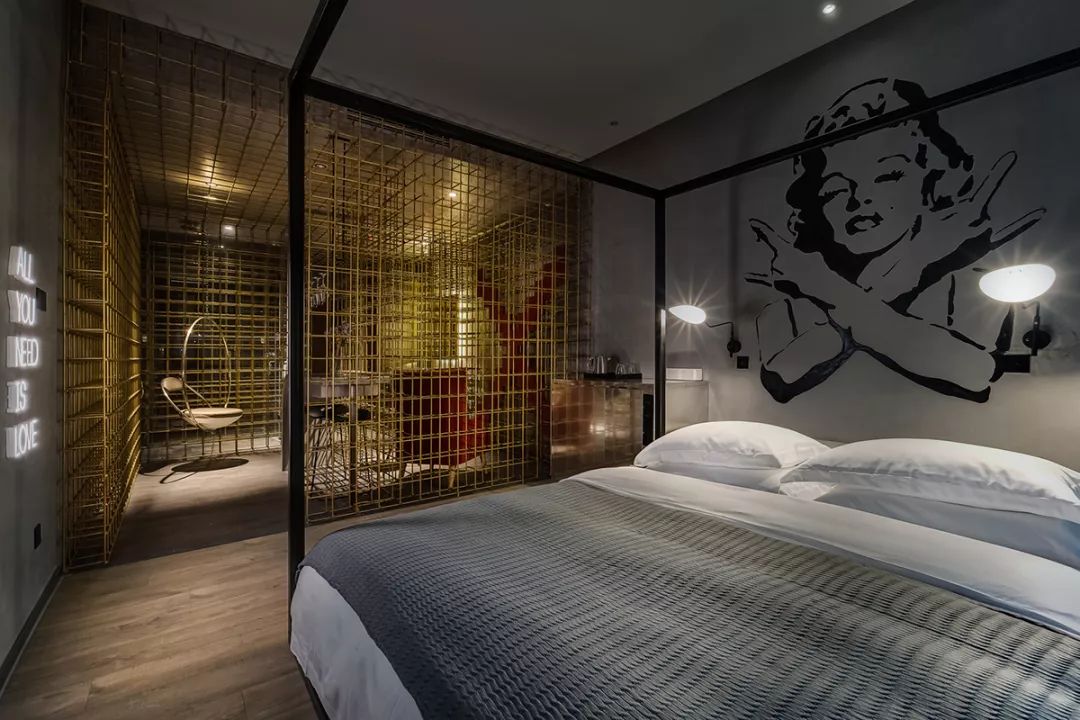 �����м���������ʮ������¾Ƶ꣬�߽�ȥ������ŮŮ���� ...