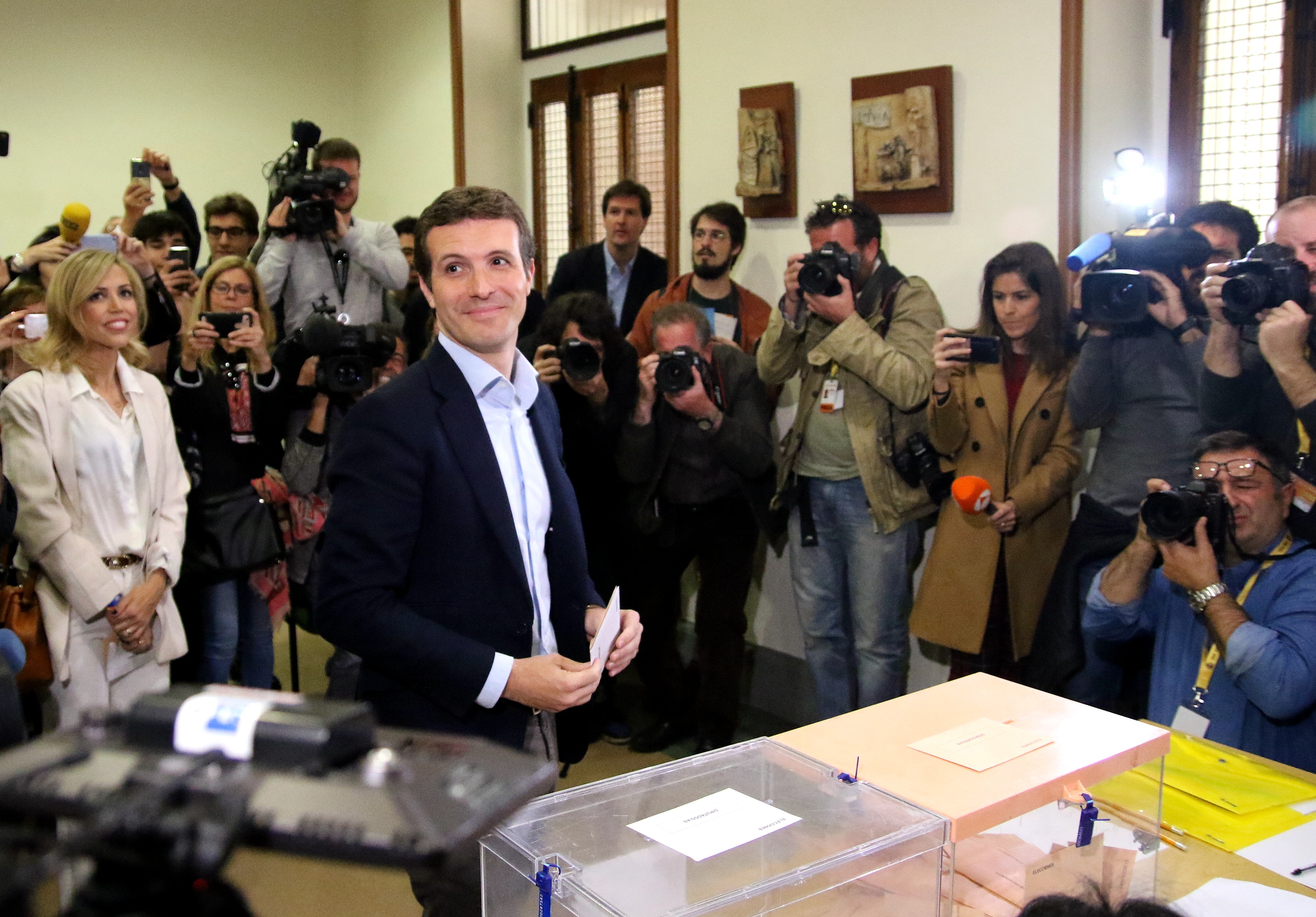 西班牙议会选举开始投票