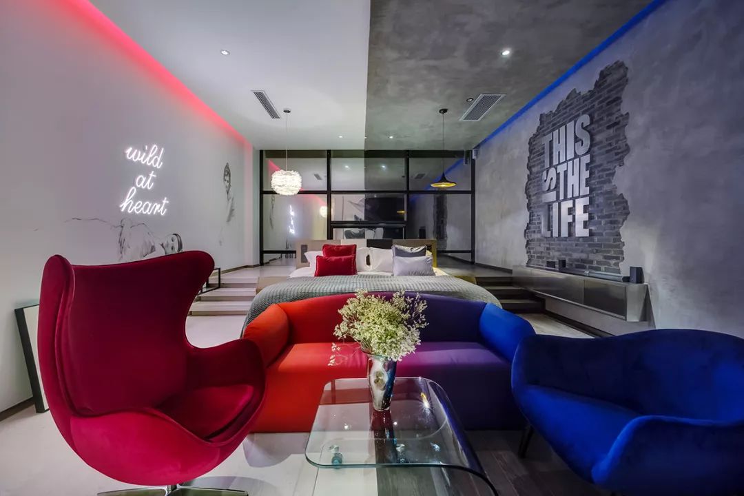 �����м���������ʮ������¾Ƶ꣬�߽�ȥ������ŮŮ���� ...