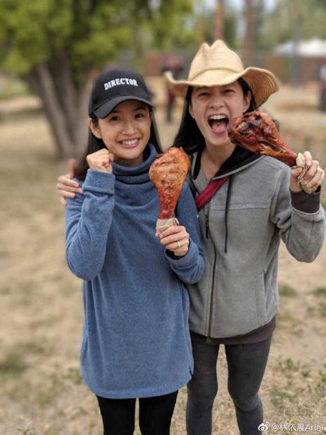 林依晨老公罕见亮相,合照却被女友人的一个动作抢镜了 澳门百家乐论坛