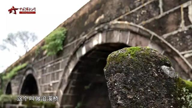 浏阳男子十几年间收藏8000多件红色文物，引出的红色故事让人感动……