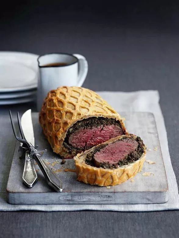 beef wellington惠灵顿牛排——套着酥皮外衣的菲力牛排