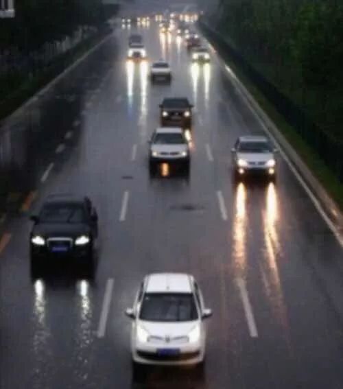 雨天行车注意事项 一本道天然素人在线视频