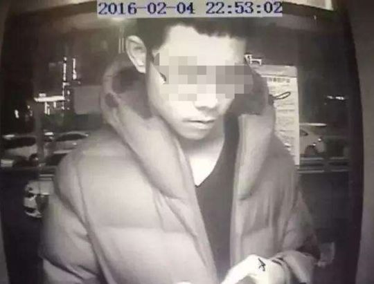 北大学子弒母嫌犯:没有厌女症,逃亡期间白天教课晚上陪酒 钱柜娱777