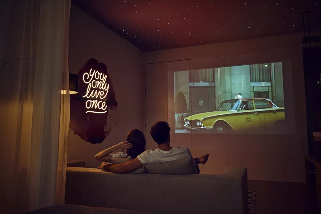 �����м���������ʮ������¾Ƶ꣬�߽�ȥ������ŮŮ���� ...